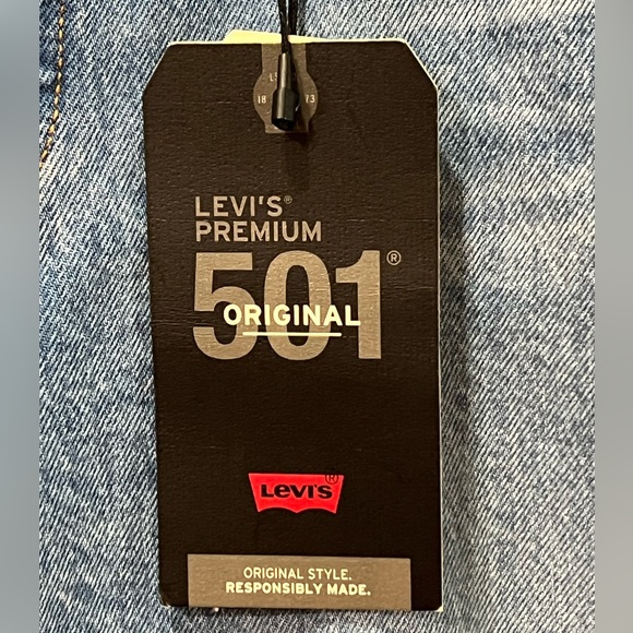 LEVI’S 501 Denim Jeans 100% Cotton Button Fly Size 28 x 30 NEW NWT - Picture 3 of 11